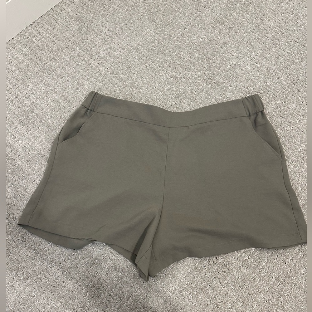 Nine West women’s shorts